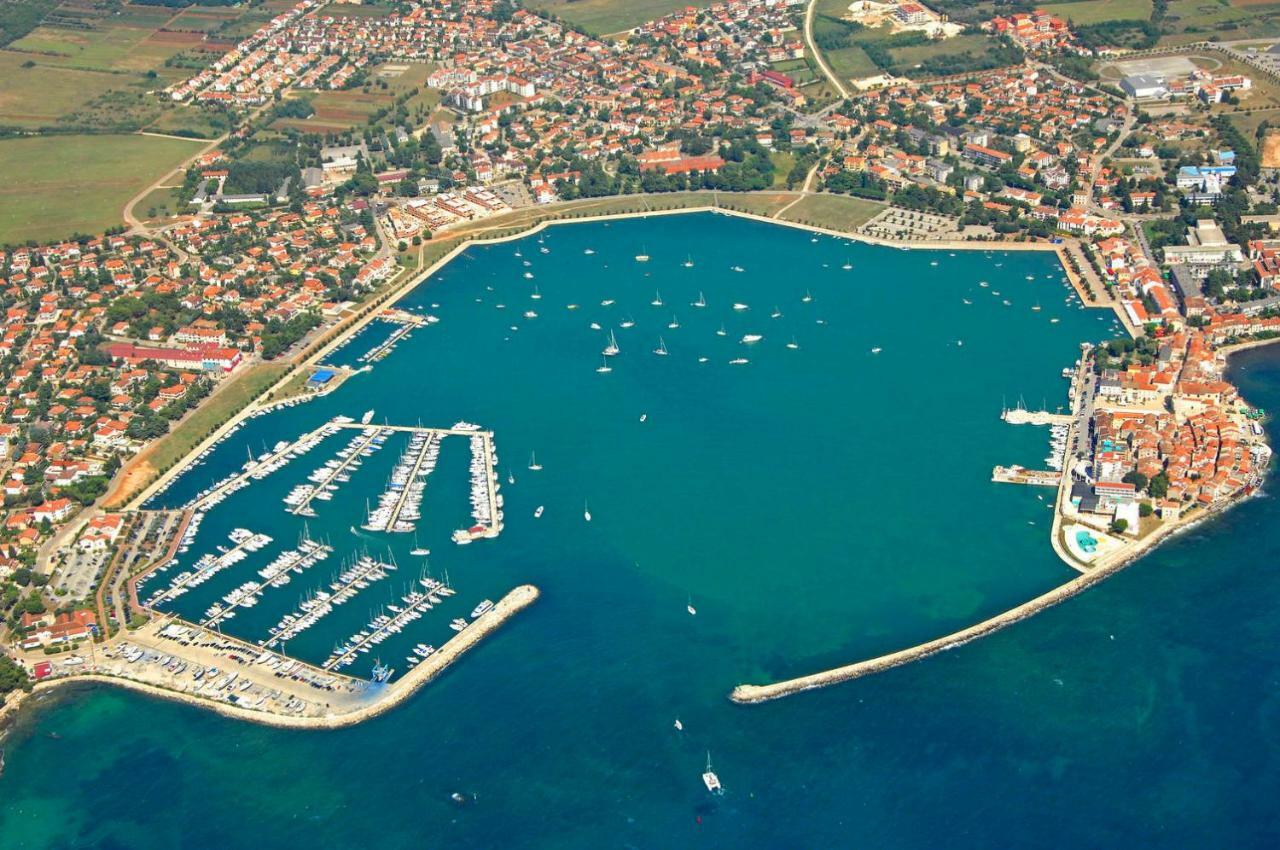 Apartments Antunovic Umag Eksteriør bilde